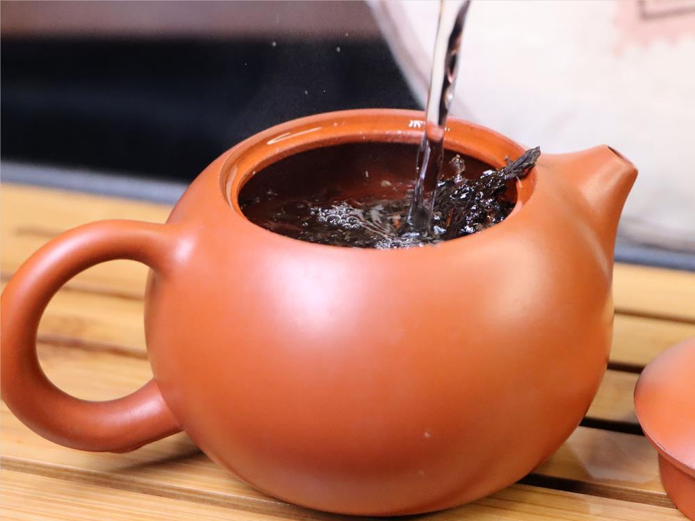 冬日茶暖，喝杯老仓茶可好？